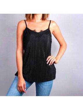 Front of Closet Lace Tank Top Small